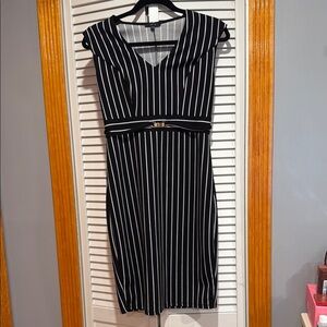 Iris Black and White Sheath Dress with Sweetheart Neckline